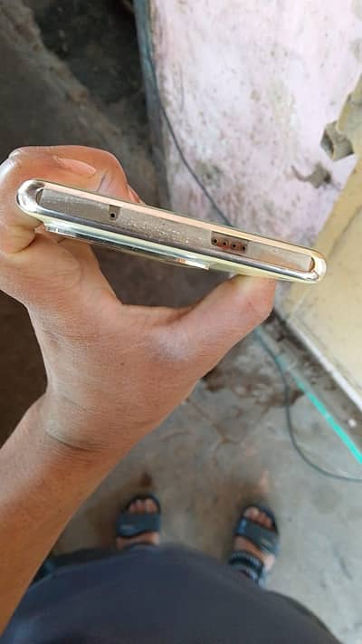 infinix zero 30 10/10 ha  watapp number 03021244421