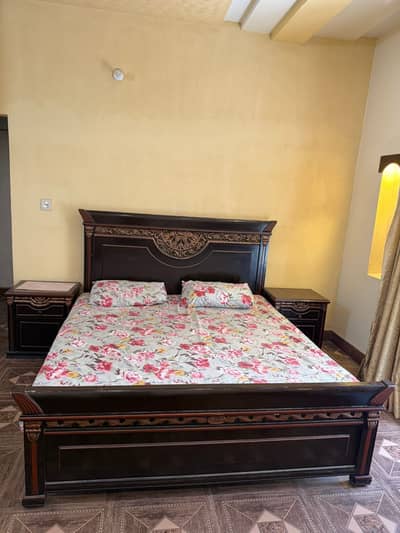 Bed set - Wooden bed - King sized bed - Double bed - Polish bed