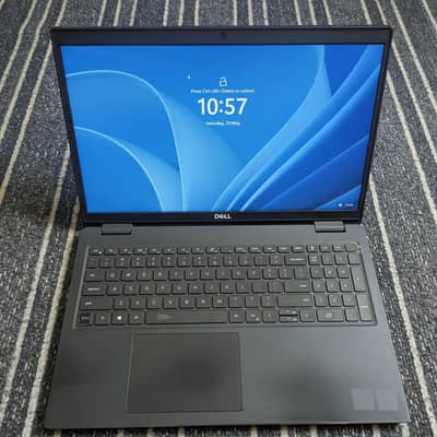 Dell Latitude 3520 core i7 11th generation 1 TB nvme SSD