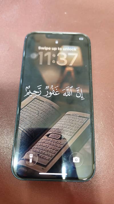 Apple iPhone 13