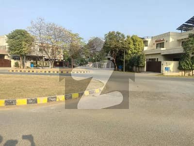 2-Kanal Plot | 150-Ft Main Road | 3-Sides Covered | Block R | Air Avenue, DHA Phase 8