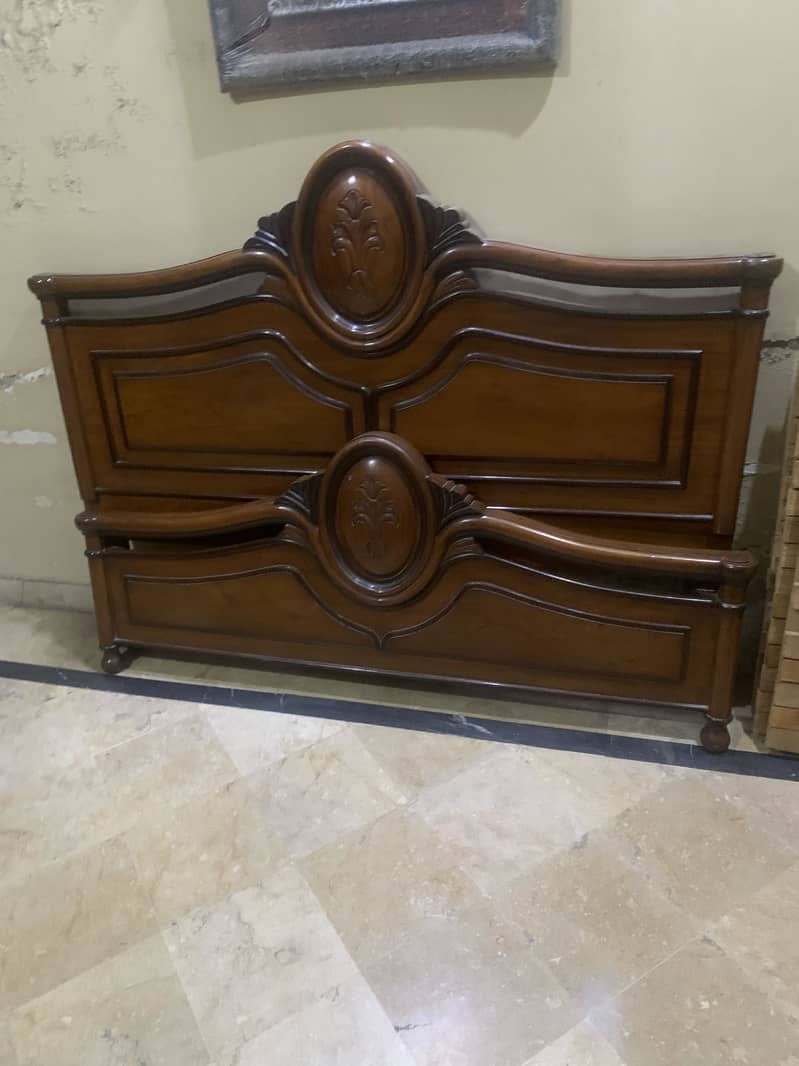 Solid wood Bed 0