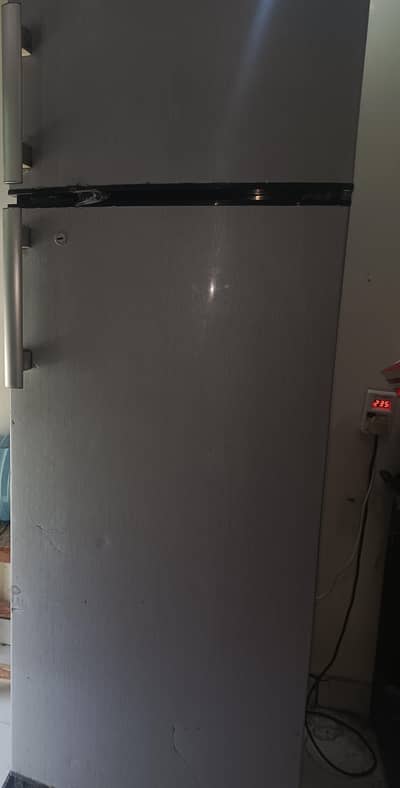 Refrigerator 2021