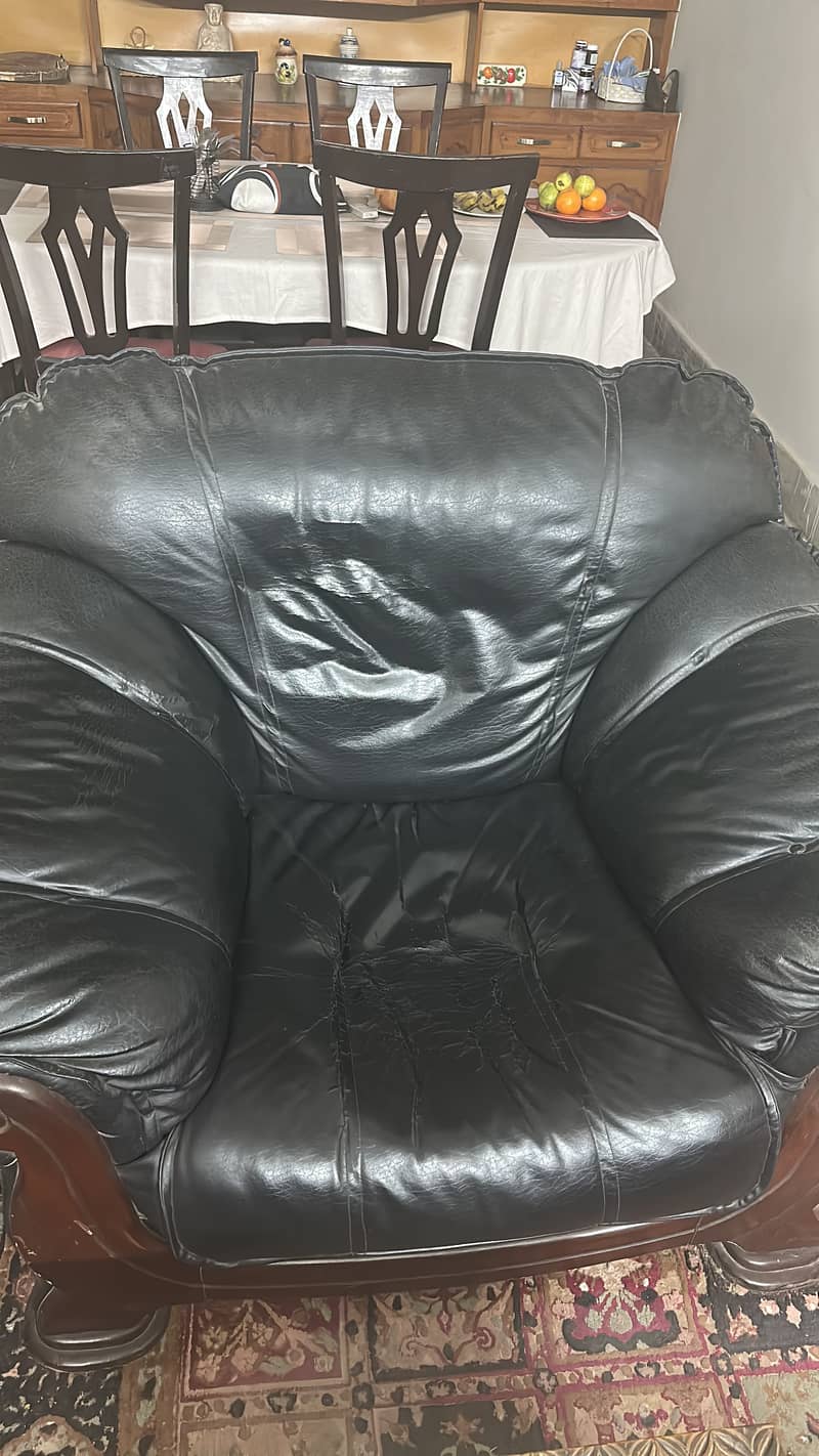 Sofa set and Setti 1