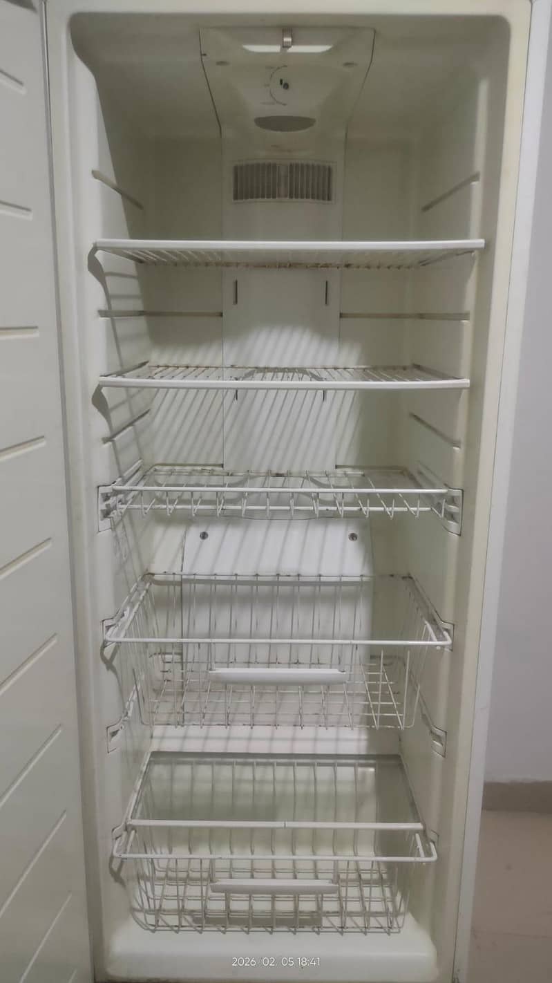 upright freezer 4