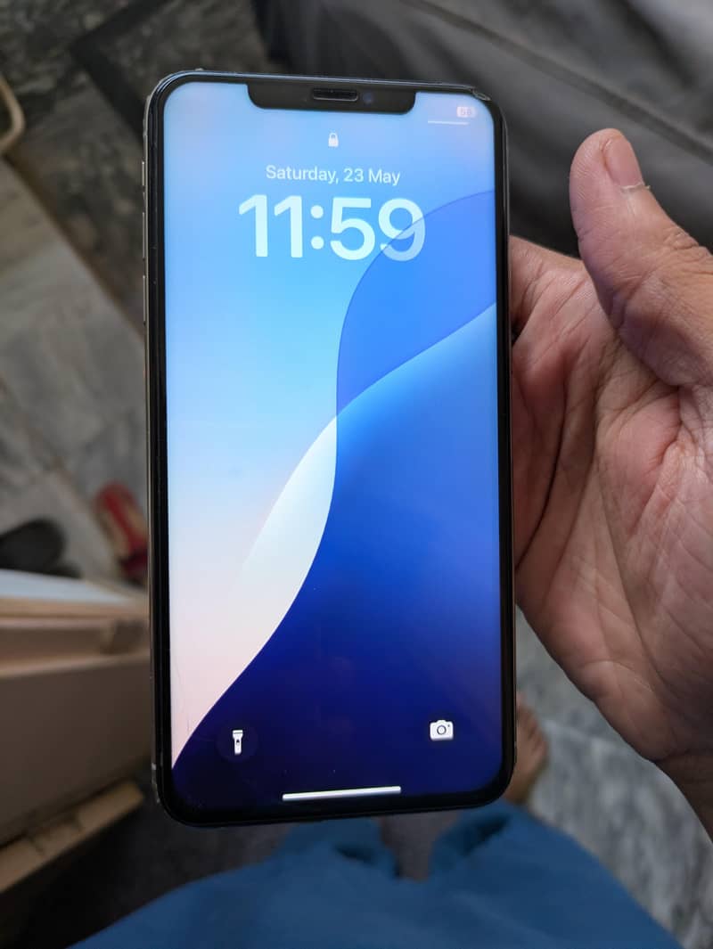 iPhone xs max 1