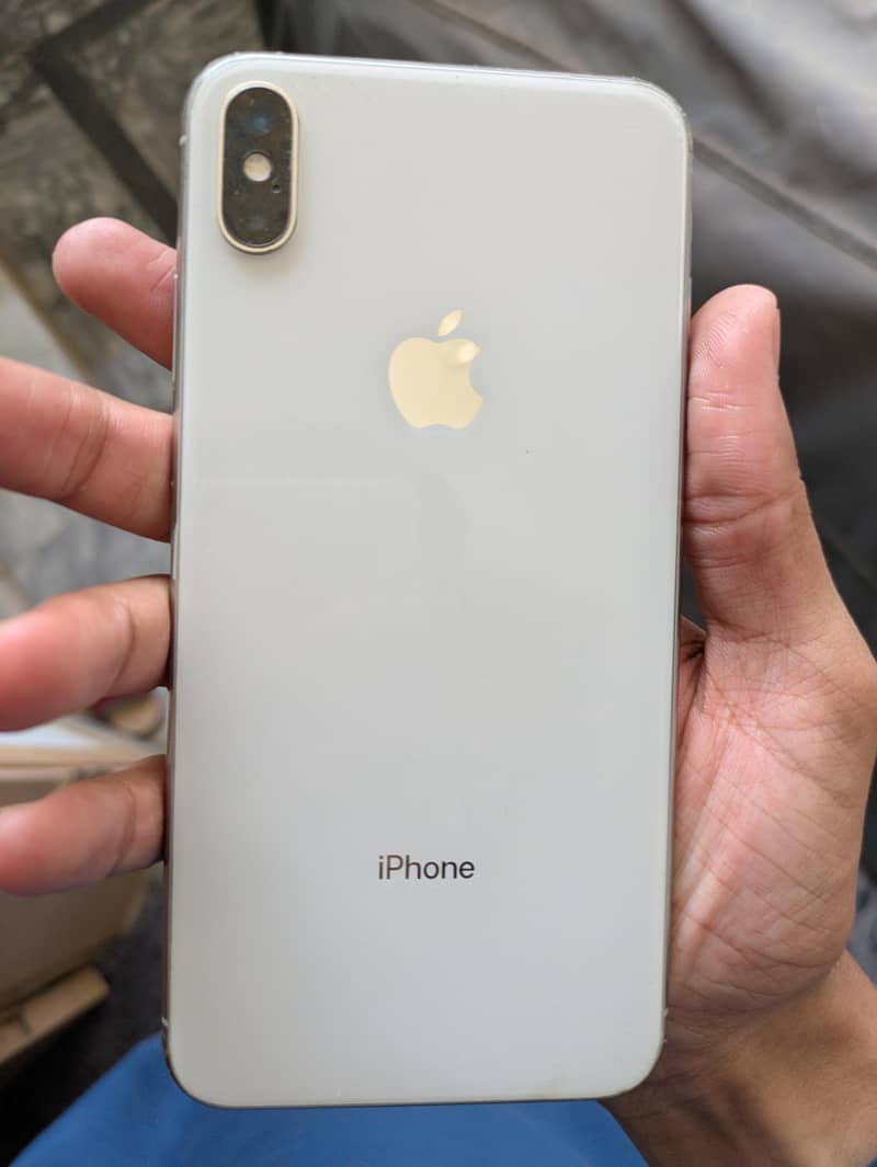 iPhone xs max 3