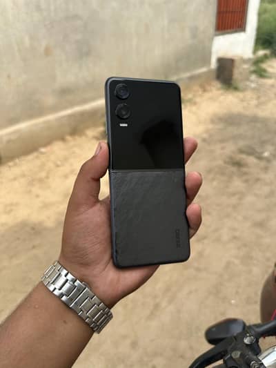 infinix zero flip 16 GB 512 GB PTA approved