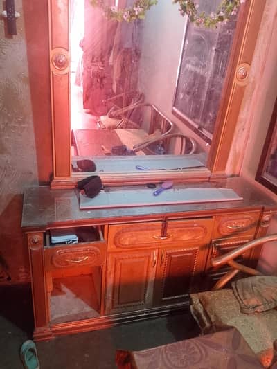 showcase used condition deco paint