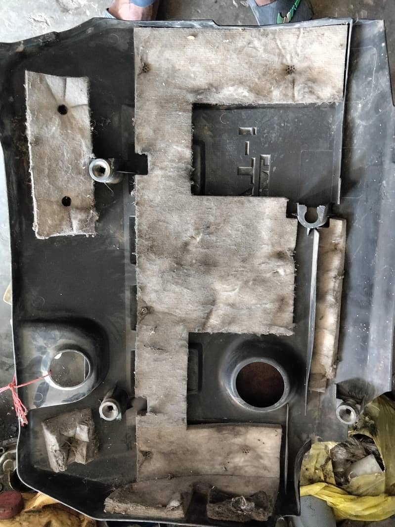 engine cover 2
