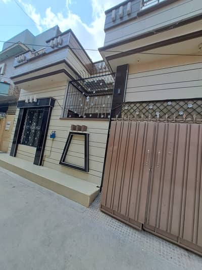 Beautiful House 5 Marla Rachna Town #3 Faisalabad For Sale