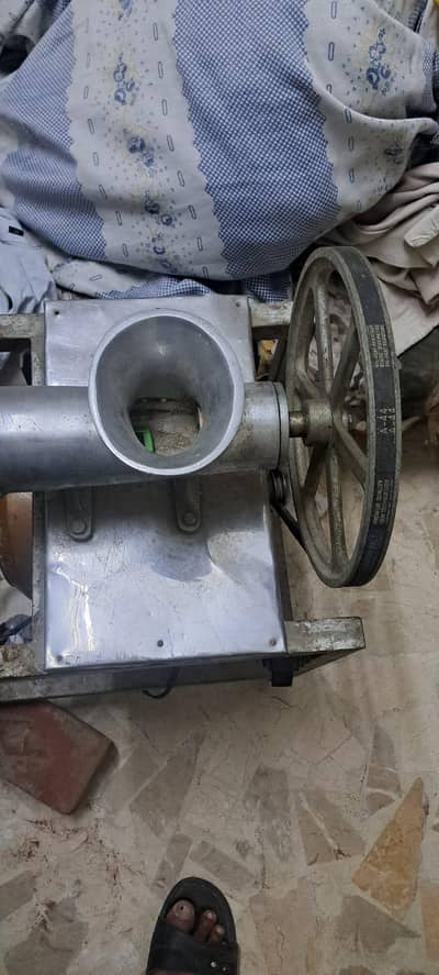 Qeema Wali Machine for Sale –Excellent Condition