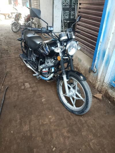 Suzuki GS 150 SE 2022
