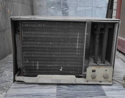 Used window AC