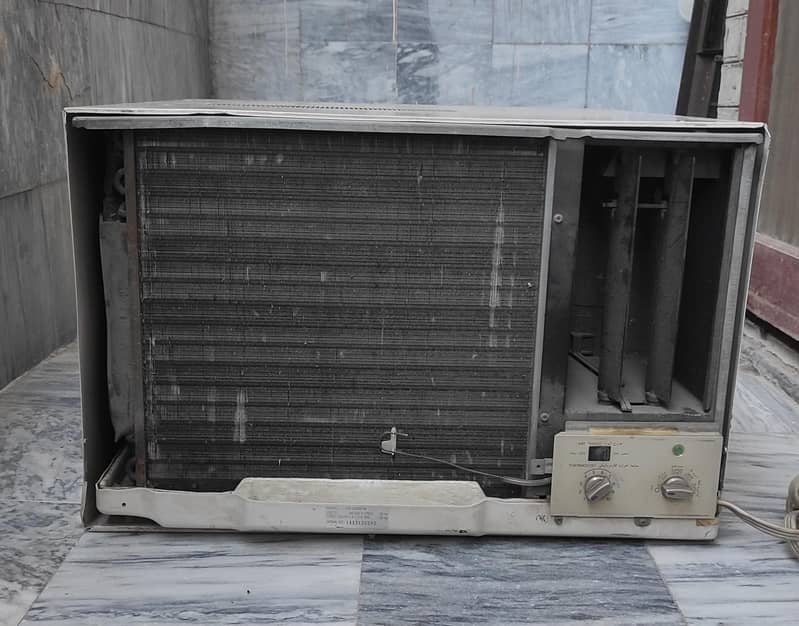 Used window AC 0
