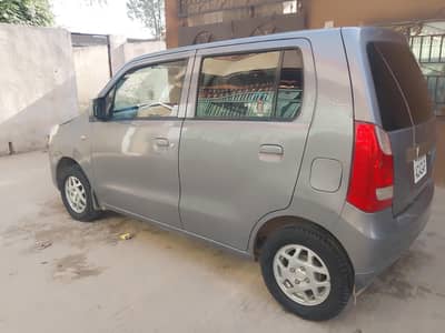 I am selling Suzuki wagnor vxl 2021
