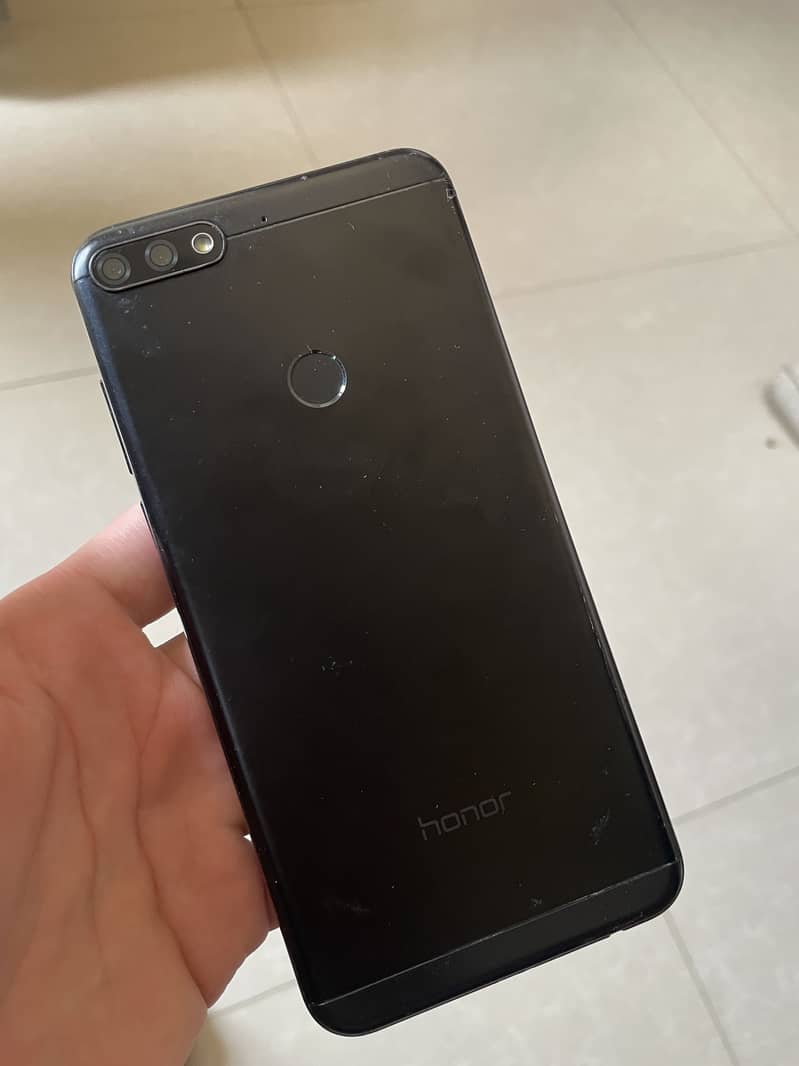 Honor 7C 3