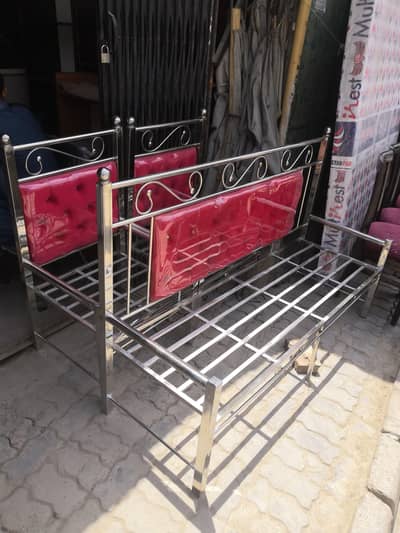 High quality all office furniture available low price