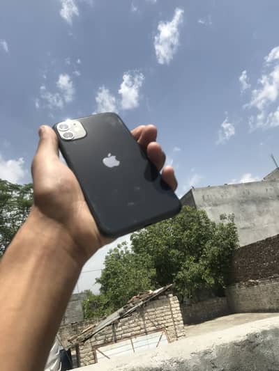 Apple iPhone 11 10/10 condition non pta read add must
