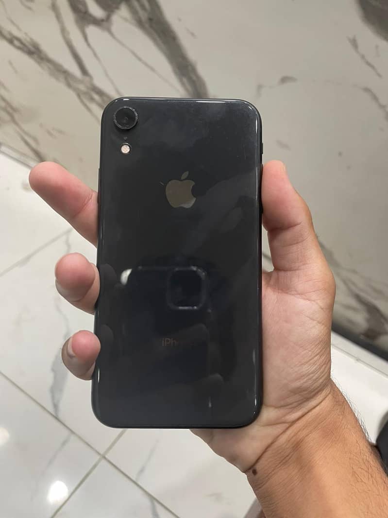 iphone xr 1
