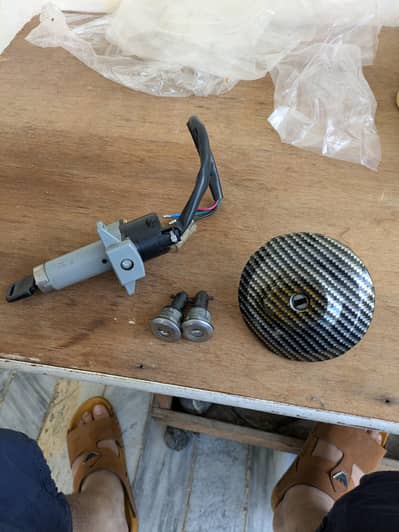 Honda 125 Delxue Parts