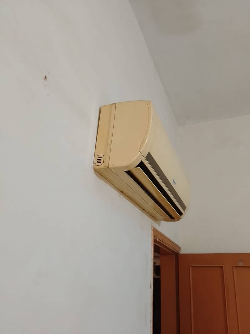Air Conditioner Split 1 ton 1