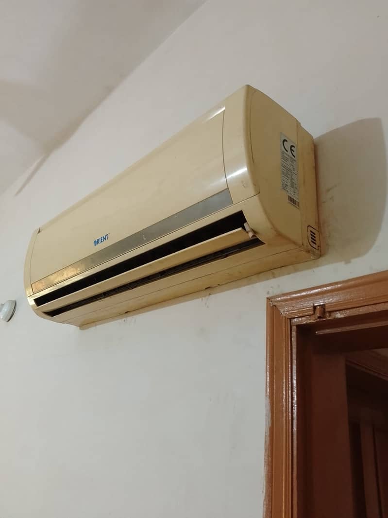 Air Conditioner Split 1 ton 2