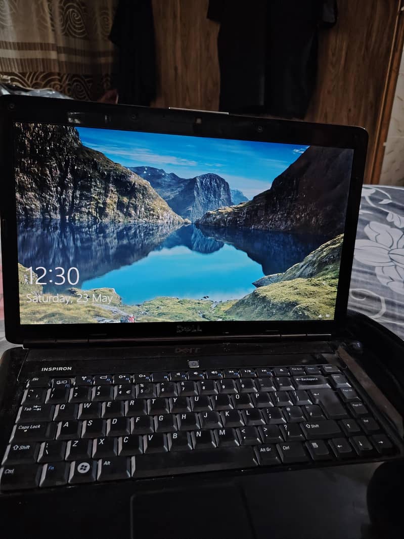 Laptop 0