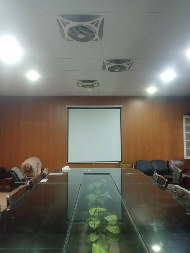 itech projection screen 3