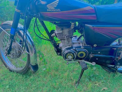 Honda 125 model 2010 Punjab  number Bio available 03270344219