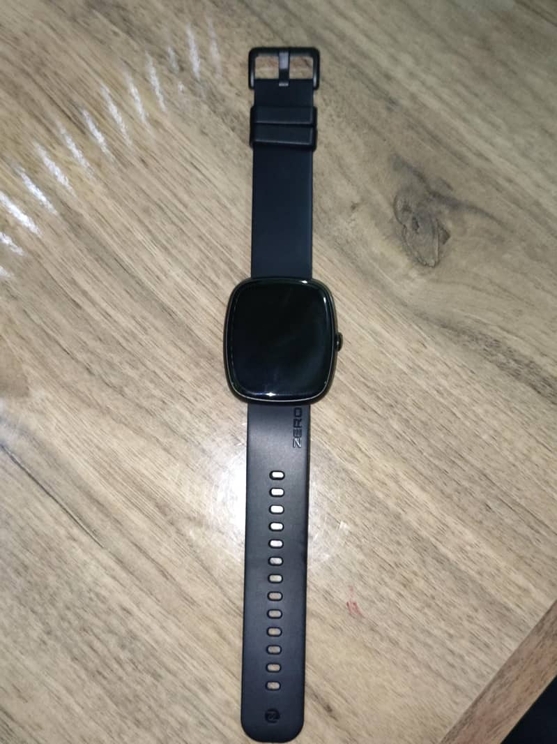 Qube Smartwatch 0