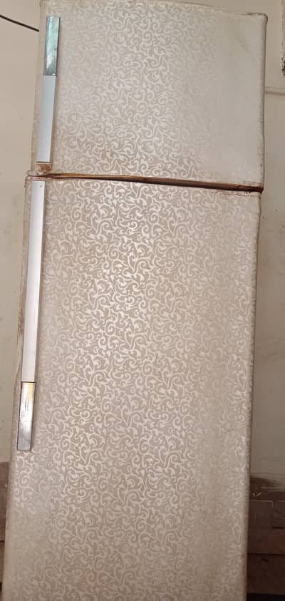 dawlance refrigerator used and running