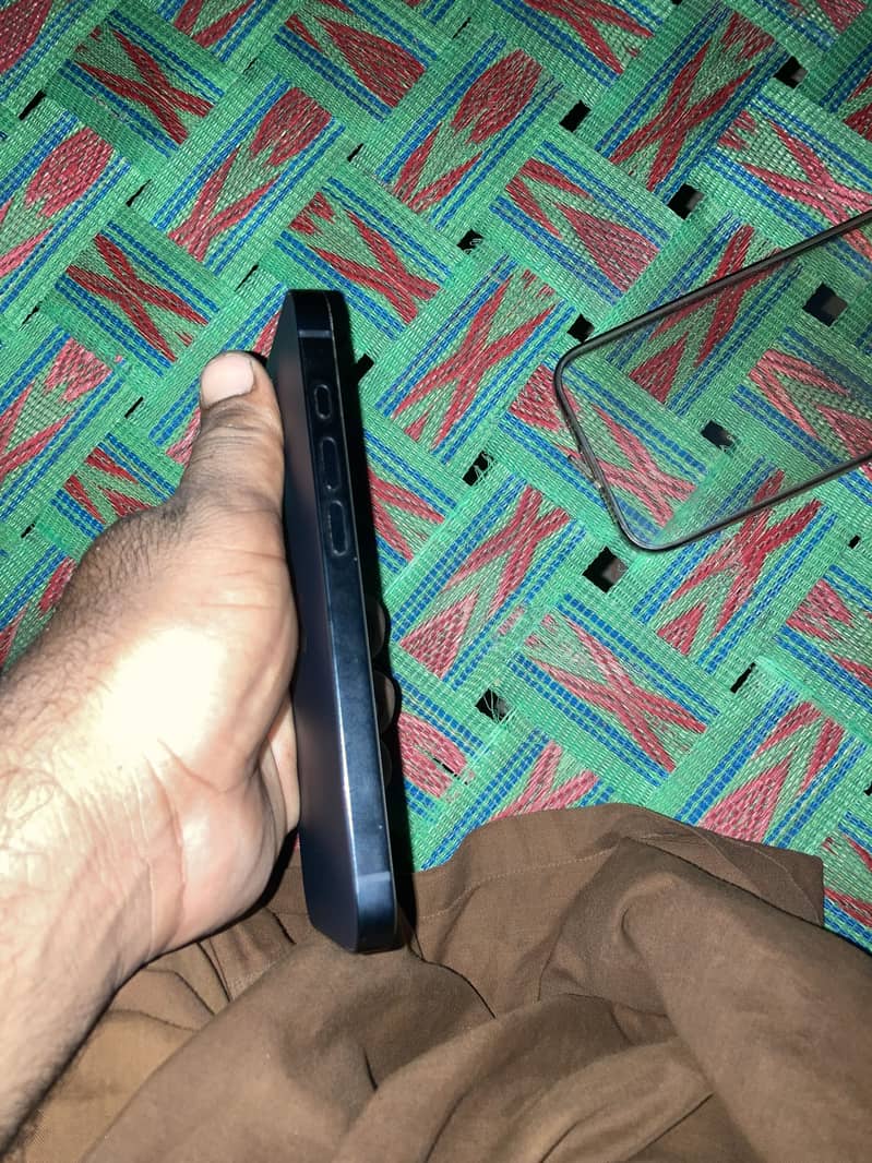 Iphone 16 e New 3