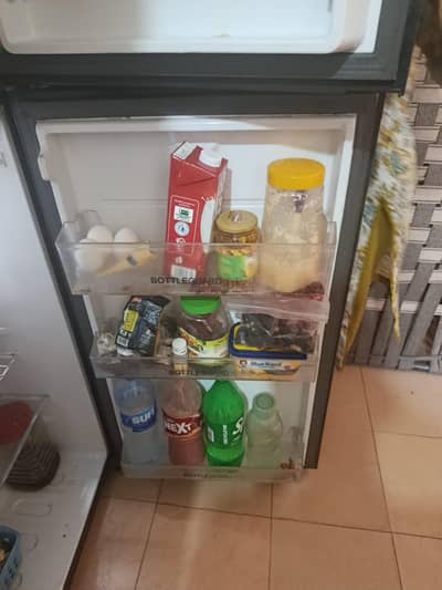 Haier fridge medium size jabardasth cooling urgent sale only call
