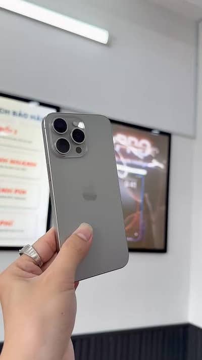 IPHONE 15 PRO MAX 256GB