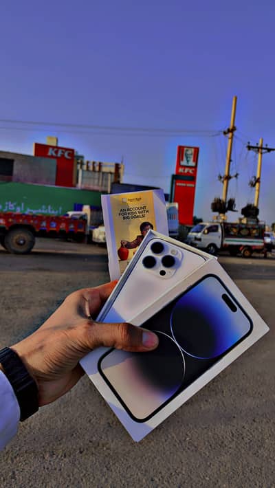 iphone 14Pro PTA approved with box 96 battery 128 GB