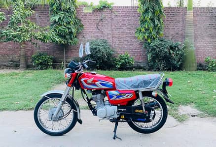 Honda CG125 | Model 2022 | 12000 KM | First Owner Bike | Best for 2023