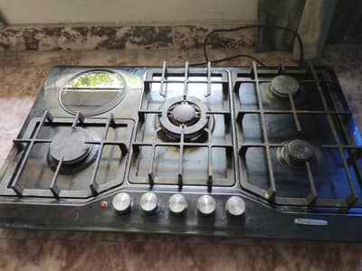 Stove with hot plate