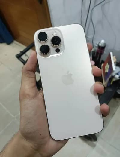 iPhone 16 Pro Max FU