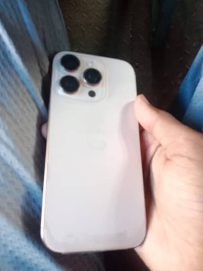 I PHONE 16 PRO 256 GB WITH BOX 10/10