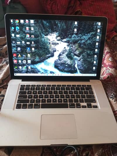 Apple MacBook Pro Core i7 | Windows 10 Installed | 10/10 Condition