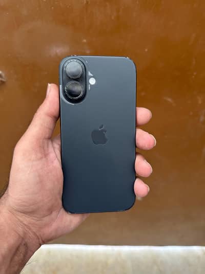 Apple iPhone 16