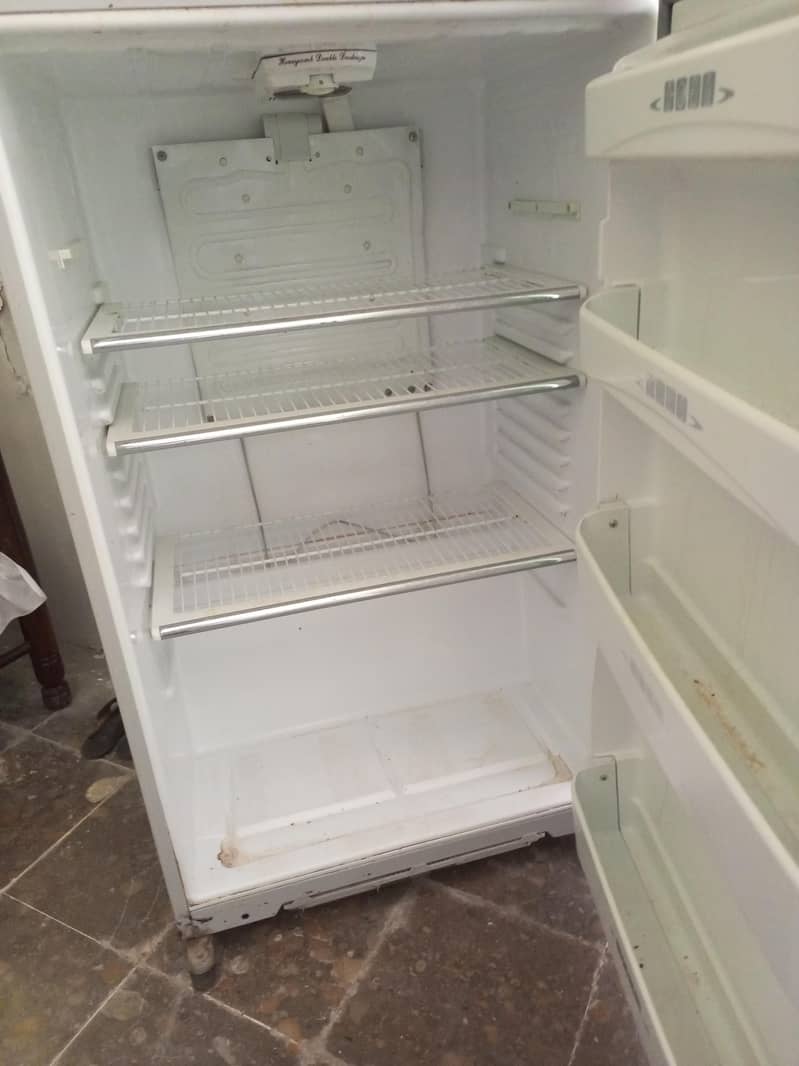 Refrigerator 1