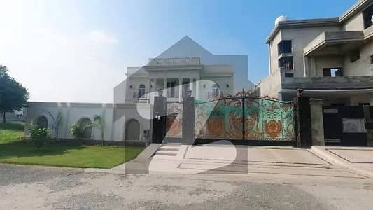 D BLOCK 1 KANAL NEAR TO ALL FACILITY PLOT AVAILABLE FOR SALE