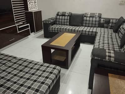7 seater with 2 setties