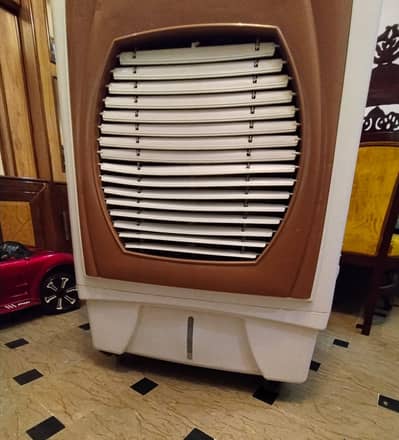 Air cooler only 1 month use 10 /10condition jumbo size