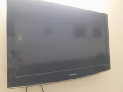 Samsung LCD TV for Sale