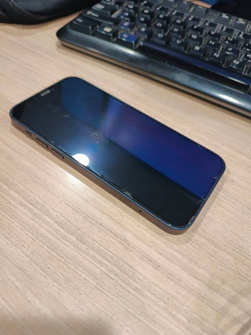 iPhone 12 Jv 0