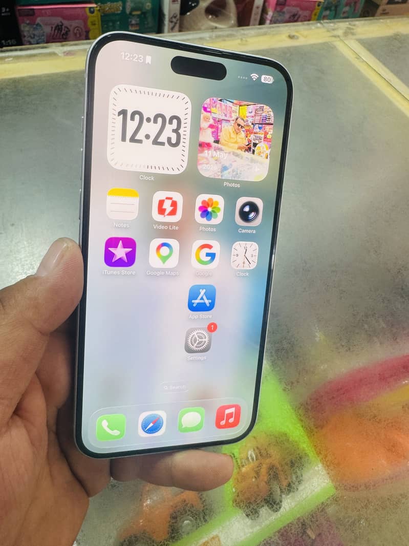 iPhone 15 plus waterproof 0