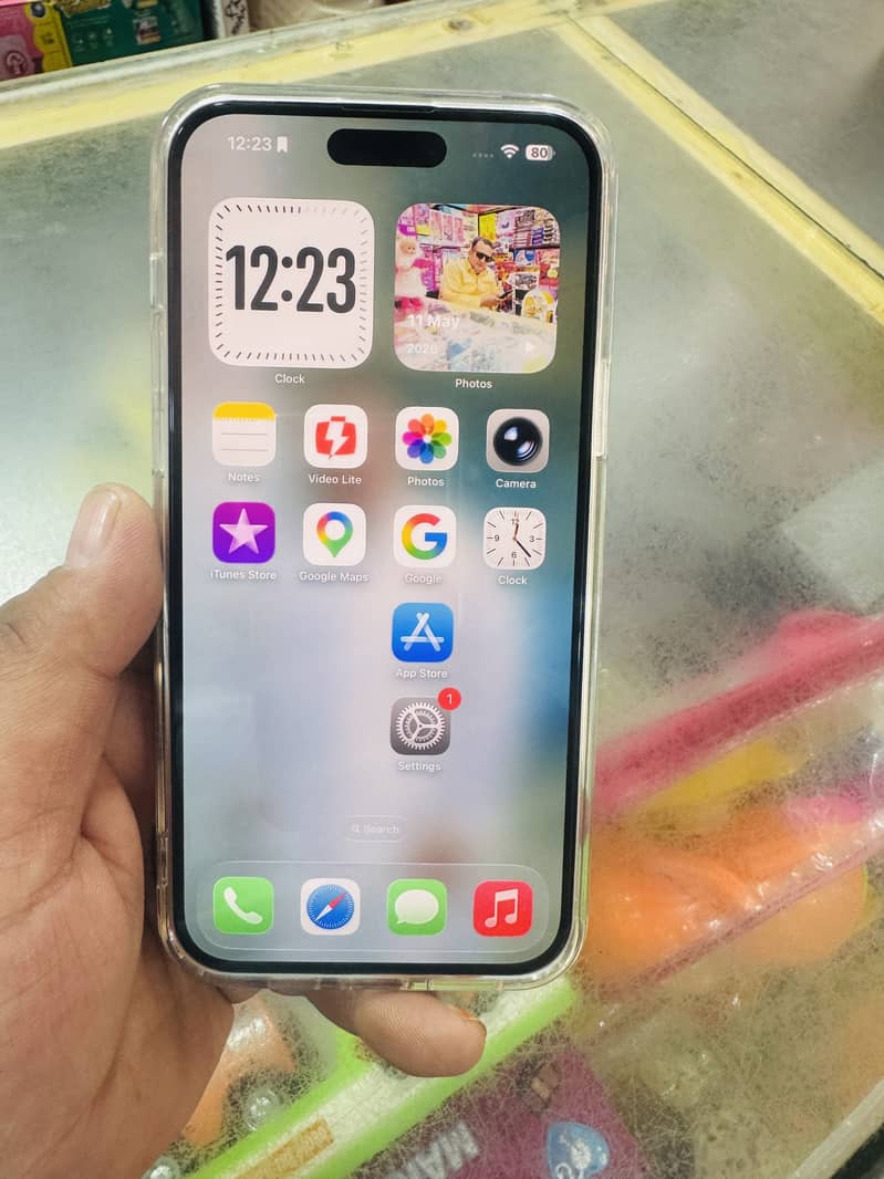 iPhone 15 plus waterproof 1